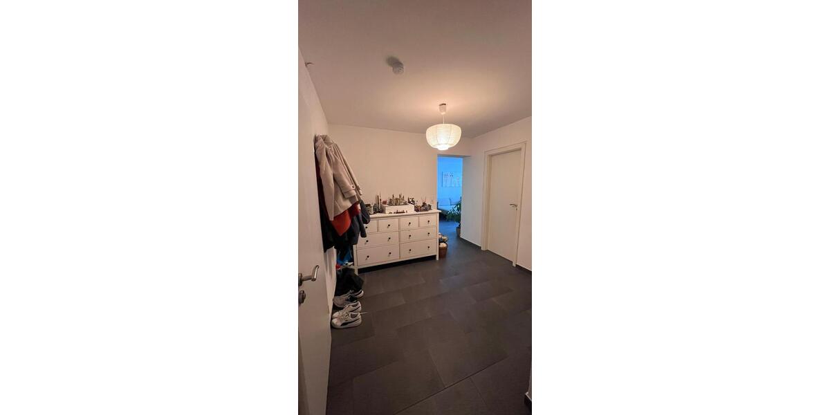 Hochparterre Ludwigsburg - 3 Zimmer, 76 m&sup2;, 1.220&euro; | Angebot:26443373