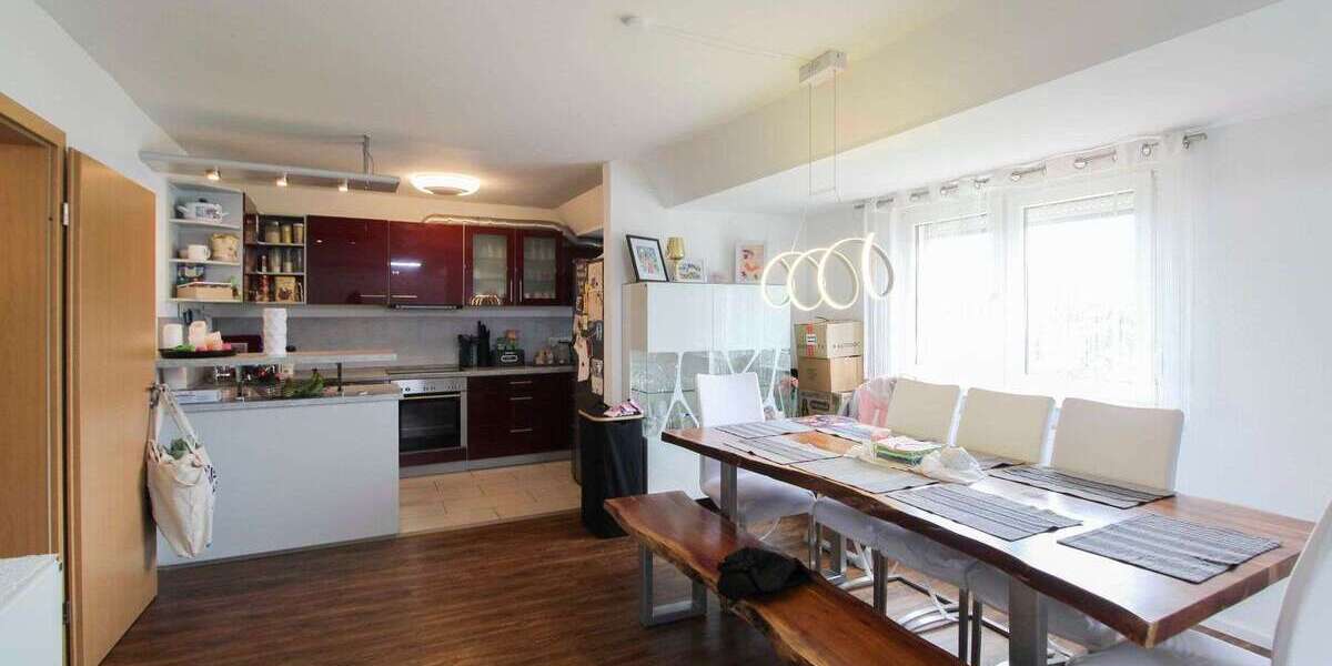 Etagenwohnung Stuttgart Feuerbach - 3.5 Zimmer, 89 m&sup2;, 299.000&euro; | Angebot:25841591