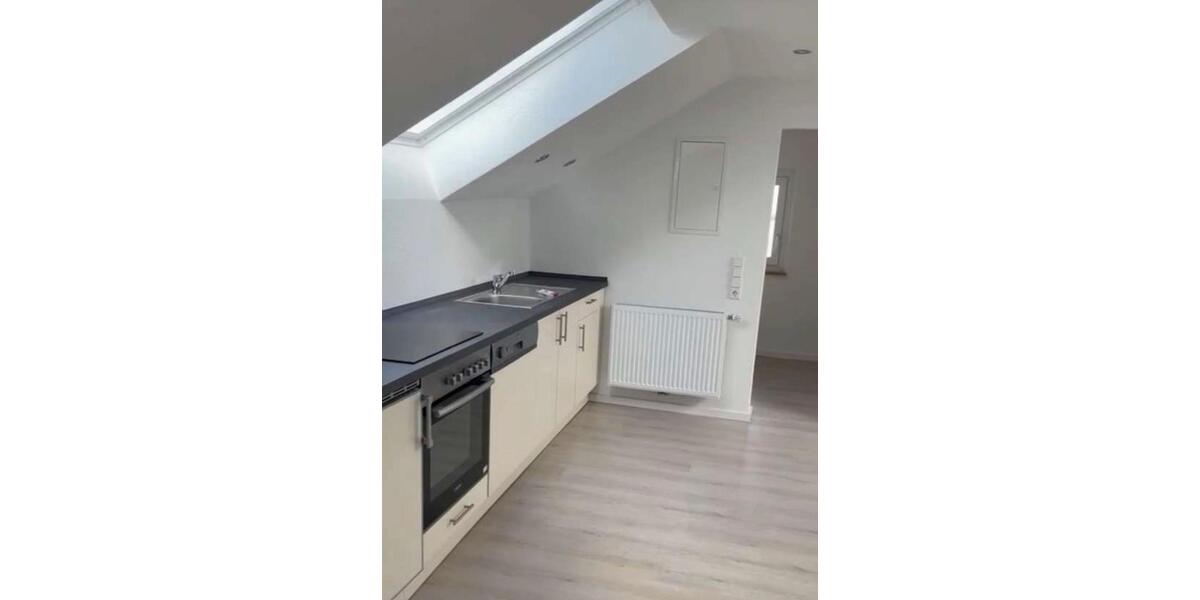 Dachgeschoßwohnung Backnang - 2 Zimmer, 47 m&sup2;, 900&euro; | Angebot:26469740
