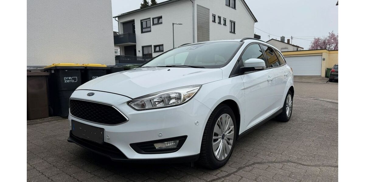 Ford Focus 73.427 km 7.990 &euro; Sersheim 74372