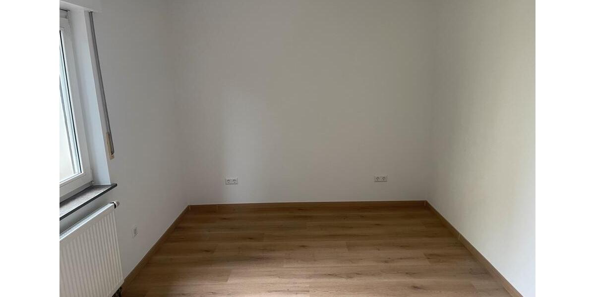Erdgeschoßwohnung Ditzingen - 3 Zimmer, 70 m&sup2;, 1.200&euro; | Angebot:26404854