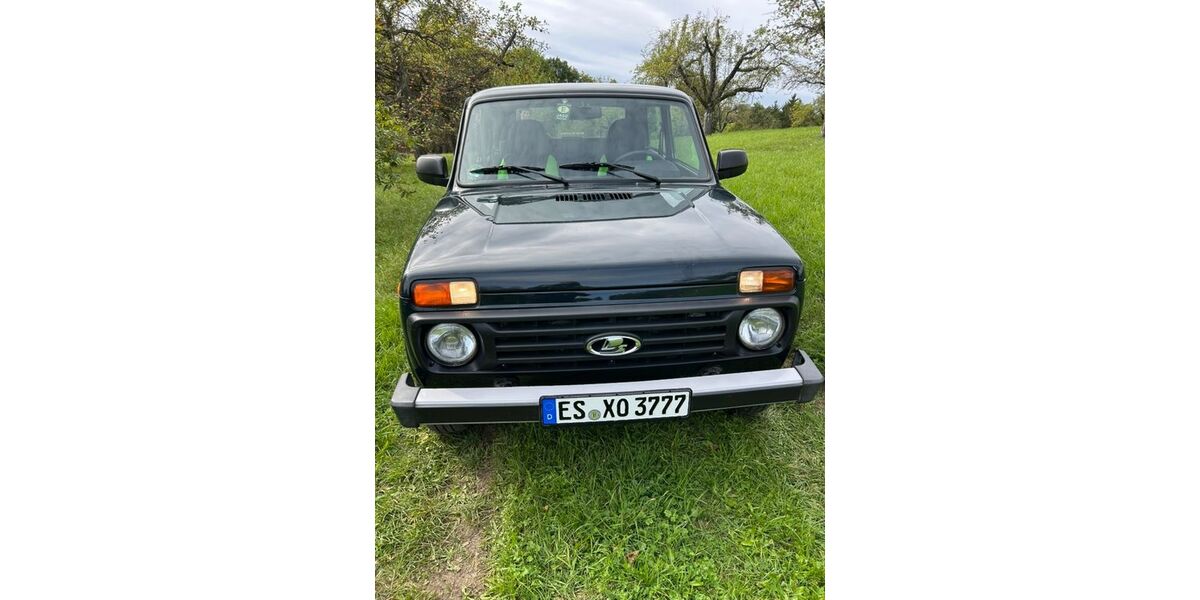 Lada Niva 47.000 km 10.150 &euro; Altbach 73776
