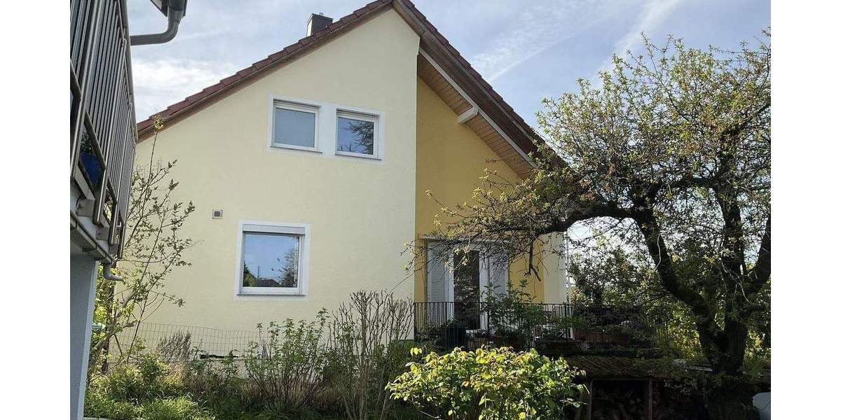 Einfamilienhaus Esslingen Oberesslingen - 7 Zimmer, 170 m&sup2;, 850.000&euro; | Angebot:25657409