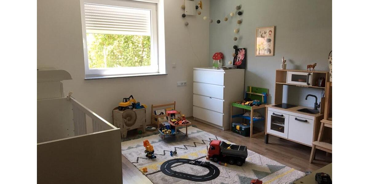 Erdgeschoßwohnung Gemmrigheim - 6 Zimmer, 150 m&sup2;, 1.990&euro; | Angebot:27570550