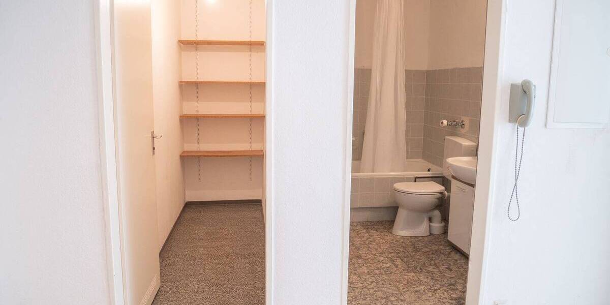 Etagenwohnung Sindelfingen Ost - 3 Zimmer, 37 m&sup2;, 124.500&euro; | Angebot:25984936