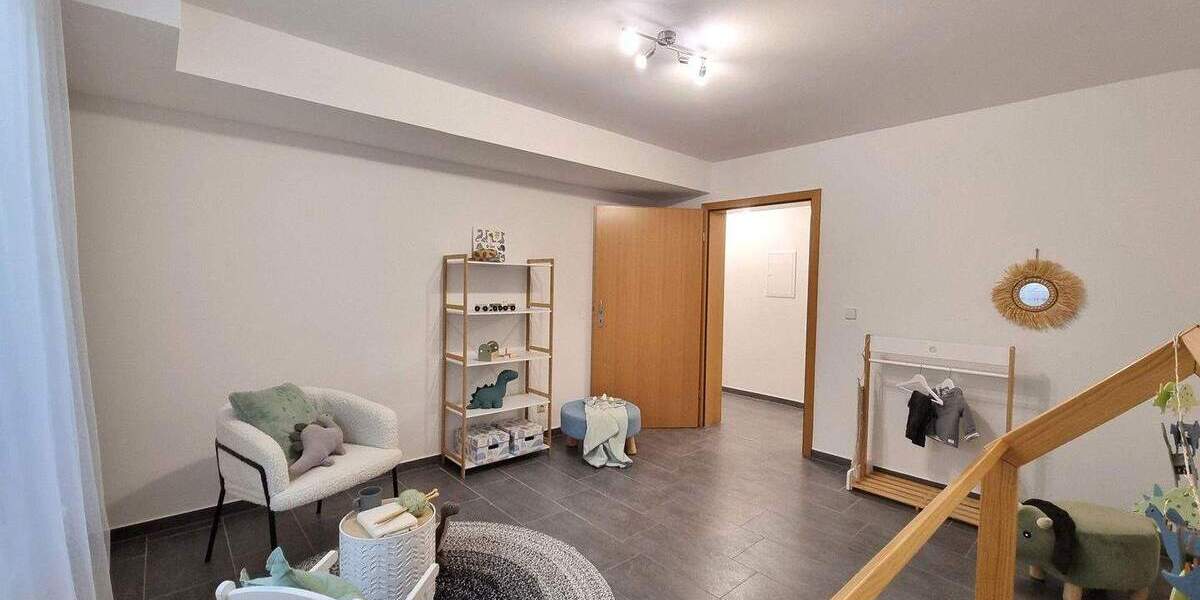 Bungalow Mühlacker - 7 Zimmer, 207 m&sup2;, 549.000&euro; | Angebot:25724180