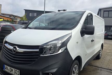 Opel Vivaro 108.000 km 13.899 &euro; Burgstetten, Erbstetten 71576