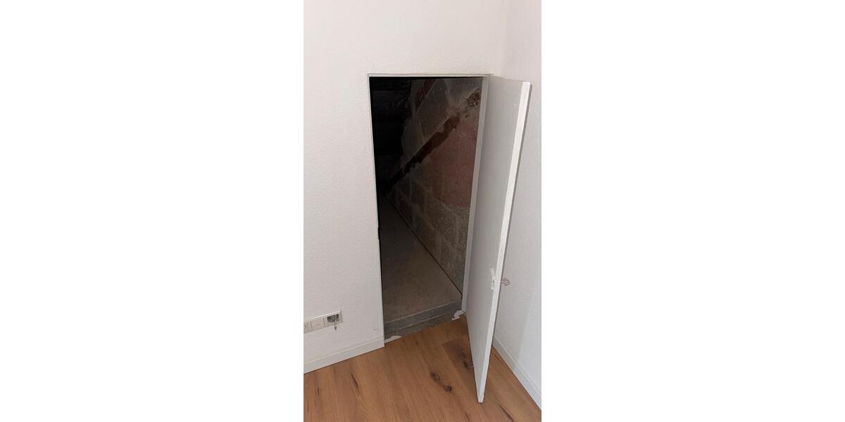 Dachgeschoßwohnung Ludwigsburg Eglosheim - 3 Zimmer, 48 m&sup2;, 890&euro; | Angebot:27540321