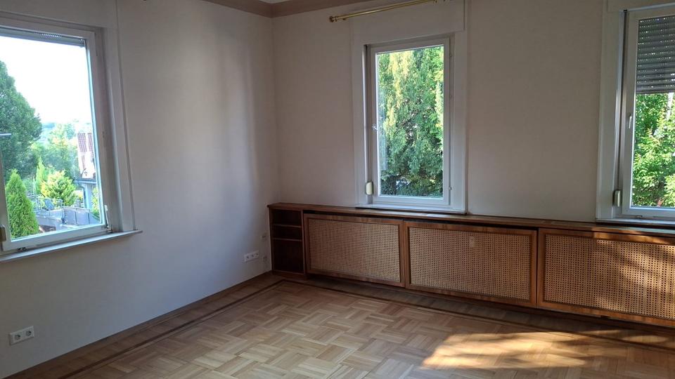 Etagenwohnung Heilbronn Horkheim - 4 Zimmer, 105 m&sup2;, 1.200&euro; | Angebot:27601314
