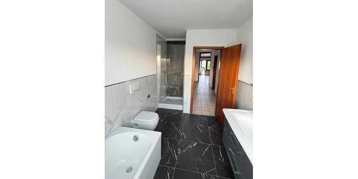 Dachgeschoßwohnung Schorndorf - 3.5 Zimmer, 100 m&sup2;, 1.100&euro; | Angebot:27568184