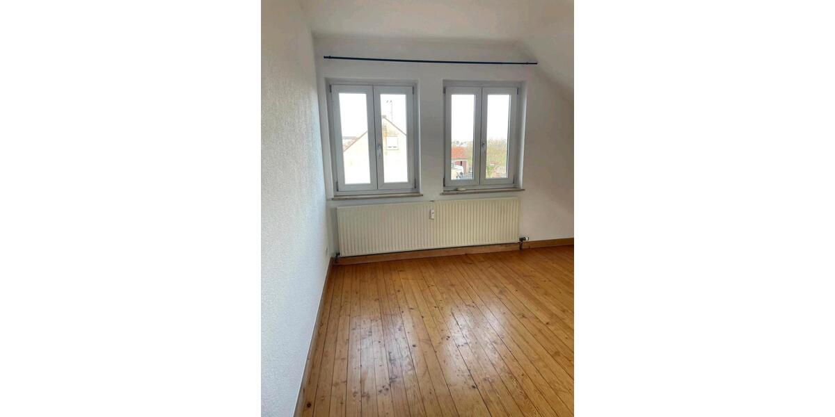 Dachgeschoßwohnung Korntal-Münchingen Münchingen - 2 Zimmer, 16 m&sup2;, 550&euro; | Angebot:25987957