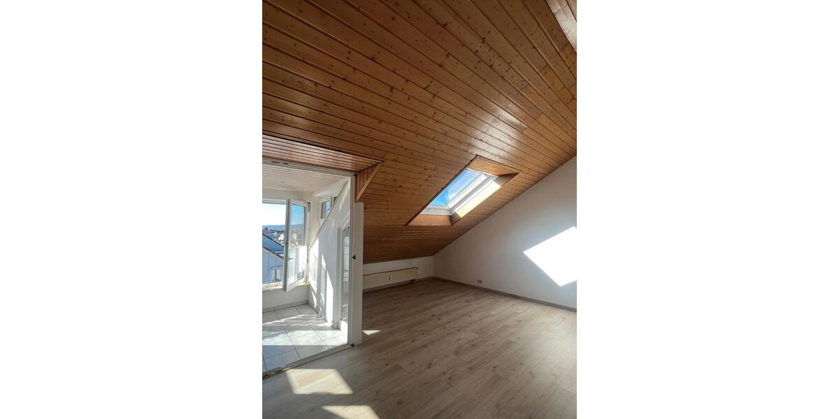 Dachgeschoßwohnung Waiblingen Bittenfeld - 4 Zimmer, 90 m&sup2;, 1.300&euro; | Angebot:26248491