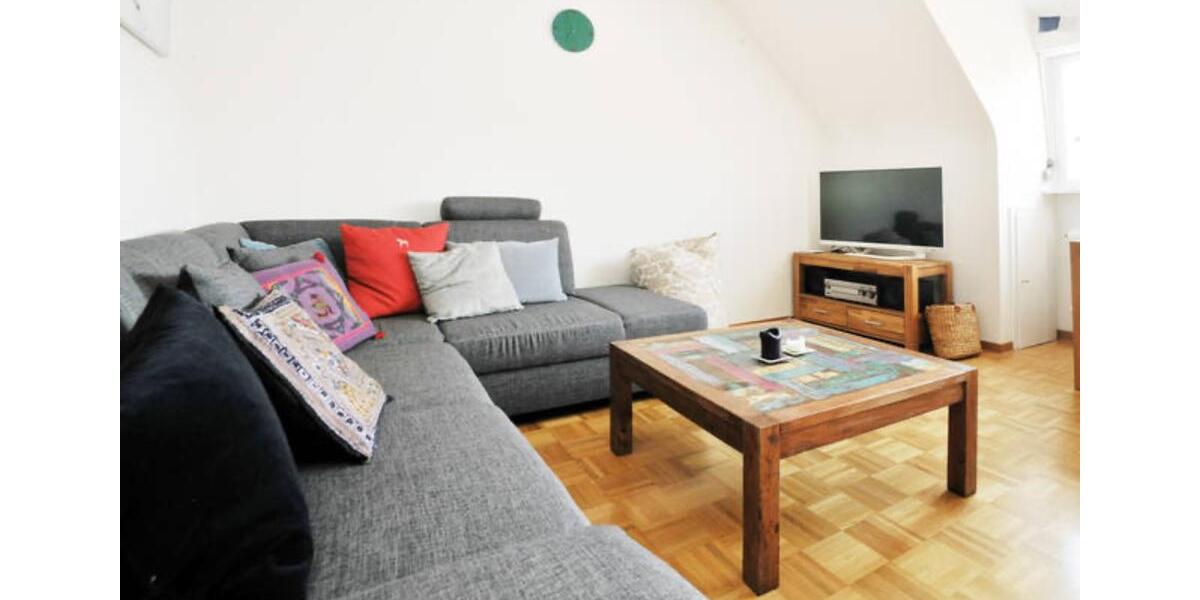 Dachgeschoßwohnung Stuttgart Stuttgart-Ost - 3 Zimmer, 70 m&sup2;, 1.295&euro; | Angebot:25131325