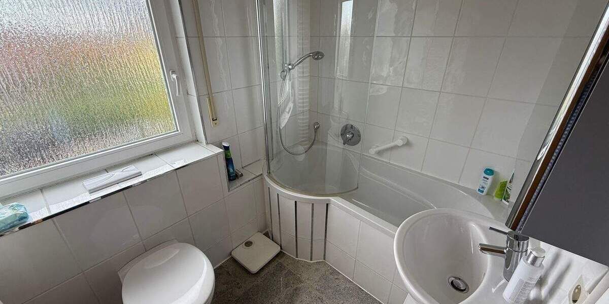 Mehrfamilienhaus, Wohnhaus Neuhausen auf den Fildern - 5 Zimmer, 141 m&sup2;, 520.000&euro; | Angebot:25862470