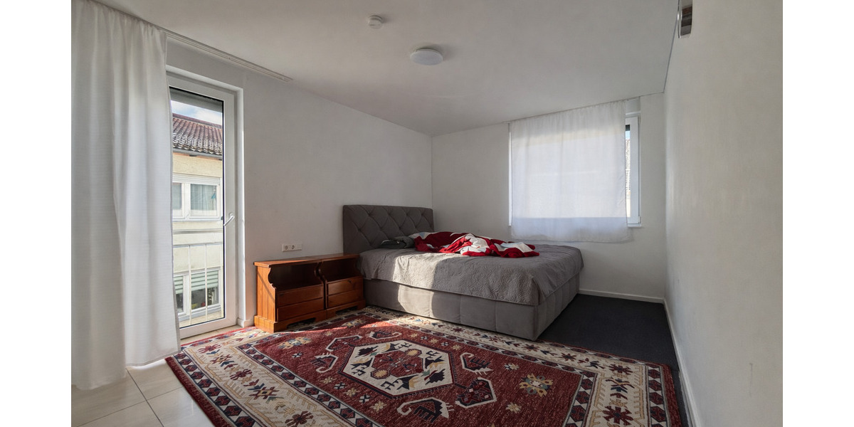 Mehrfamilienhaus, Wohnhaus Steinenbronn - 8 Zimmer, 233 m&sup2;, 949.000&euro; | Angebot:25704322