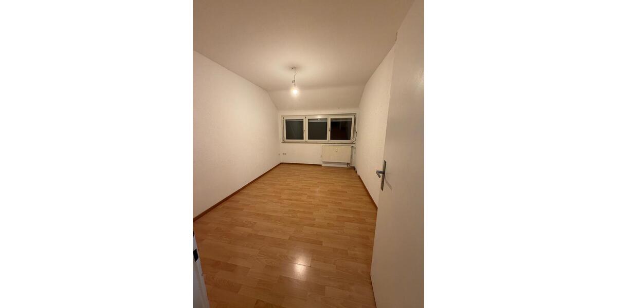Dachgeschoßwohnung Heilbronn Böckingen - 2 Zimmer, 50 m&sup2;, 650&euro; | Angebot:25638367