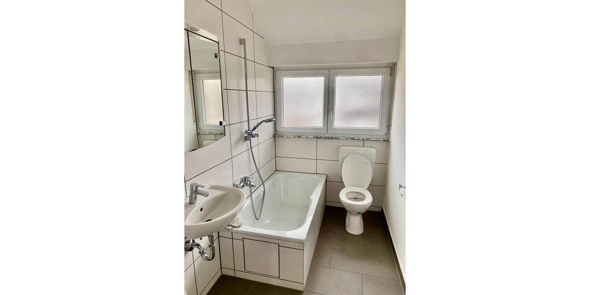 Erdgeschoßwohnung Stuttgart Stuttgart-Süd - 3.5 Zimmer, 64 m&sup2;, 1.060&euro; | Angebot:25881356