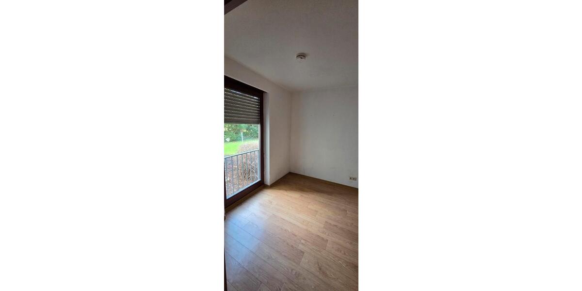 Erdgeschoßwohnung Sindelfingen Darmsheim - 4 Zimmer, 93 m&sup2;, 1.101&euro; | Angebot:26455611