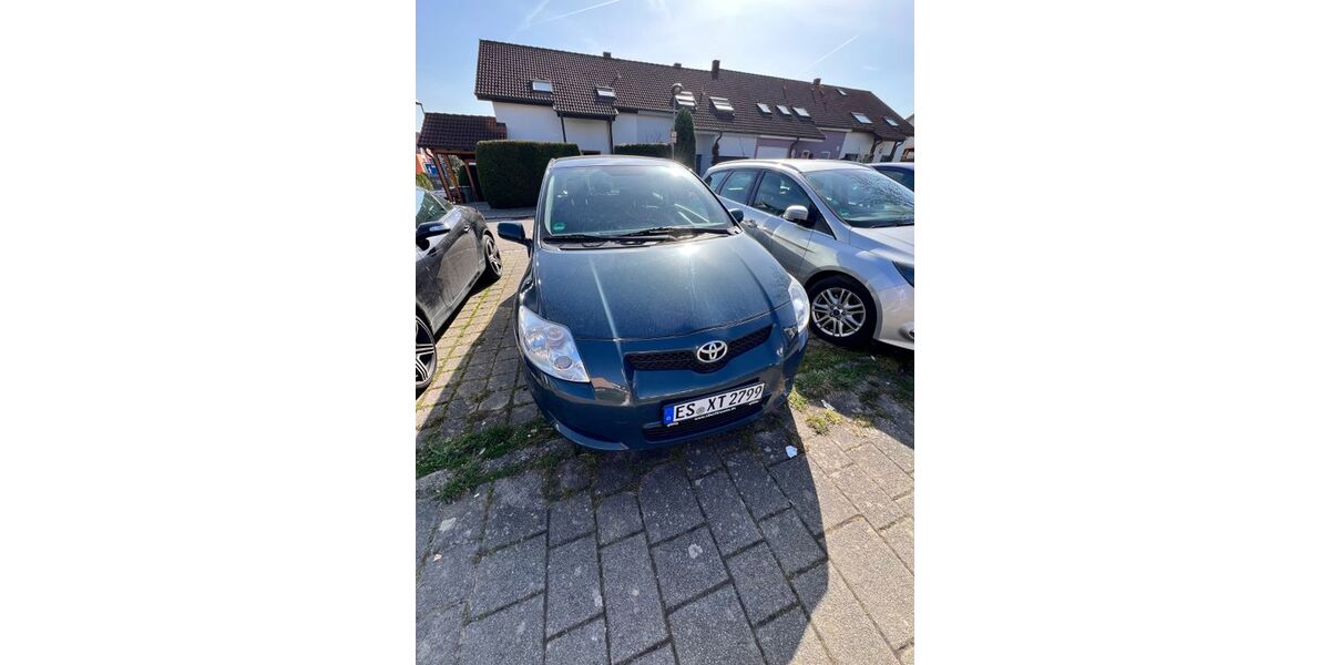 Toyota Auris 65.000 km 5.199 &euro; Plochingen 73207