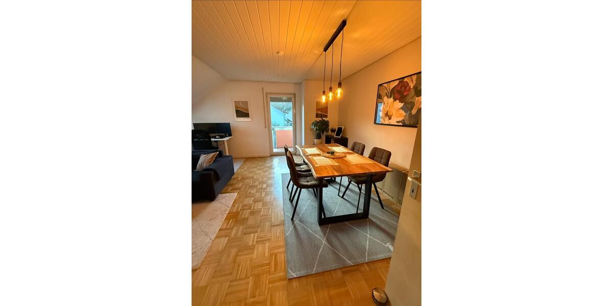 Dachgeschoßwohnung Weissach - 3.5 Zimmer, 81 m&sup2;, 930&euro; | Angebot:27548227