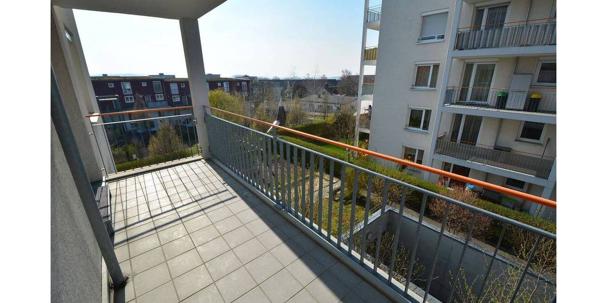 Etagenwohnung Stuttgart Bad Cannstatt - 4 Zimmer, 96 m&sup2;, 1.600&euro; | Angebot:26928758