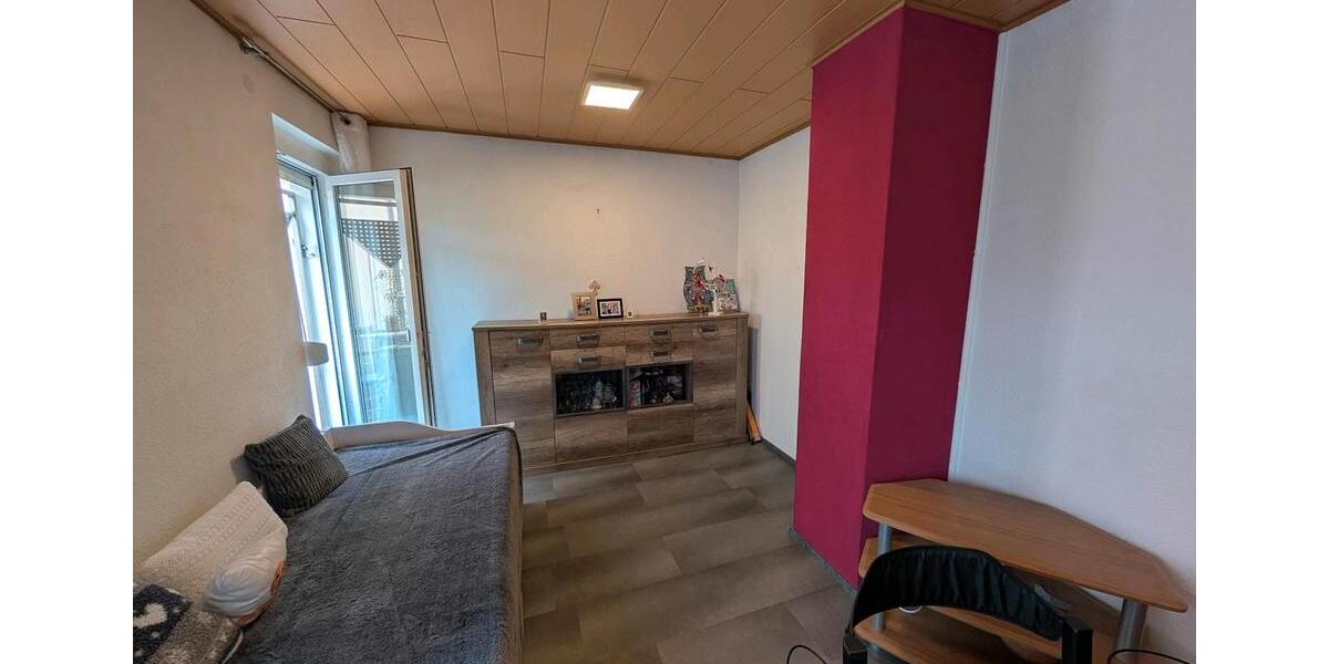 Reihenhaus Lauffen am Neckar - 3 Zimmer, 71 m&sup2;, 259.000&euro; | Angebot:27070356
