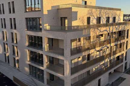 Wohnung Leonberg - 3 Zimmer, 83 m&sup2;, 1.551&euro; | Angebot:25193776