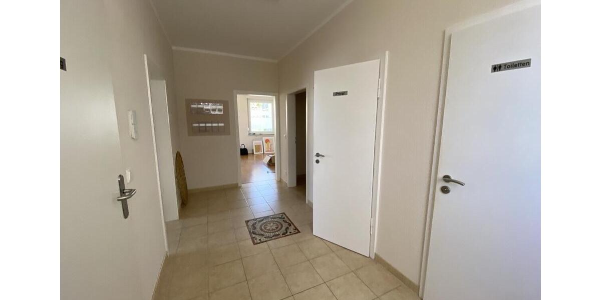 Erdgeschoßwohnung Weinstadt - 4 Zimmer, 115 m&sup2;, 1.850&euro; | Angebot:26398210