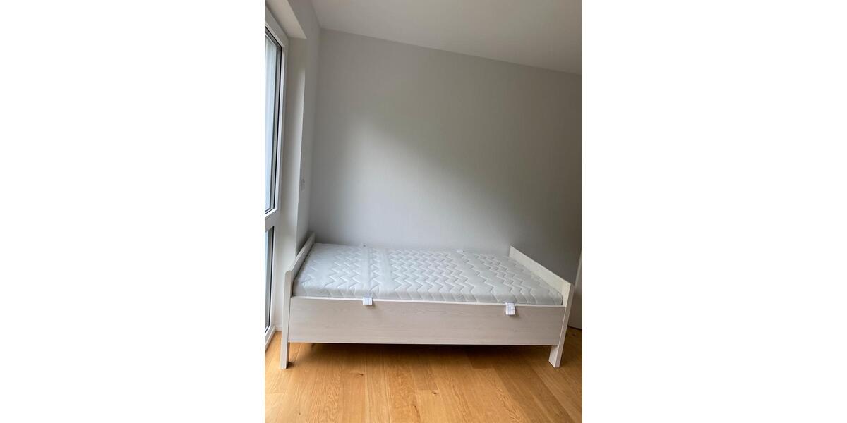 Etagenwohnung Filderstadt - 5.5 Zimmer, 137 m&sup2;, 2.200&euro; | Angebot:27570038