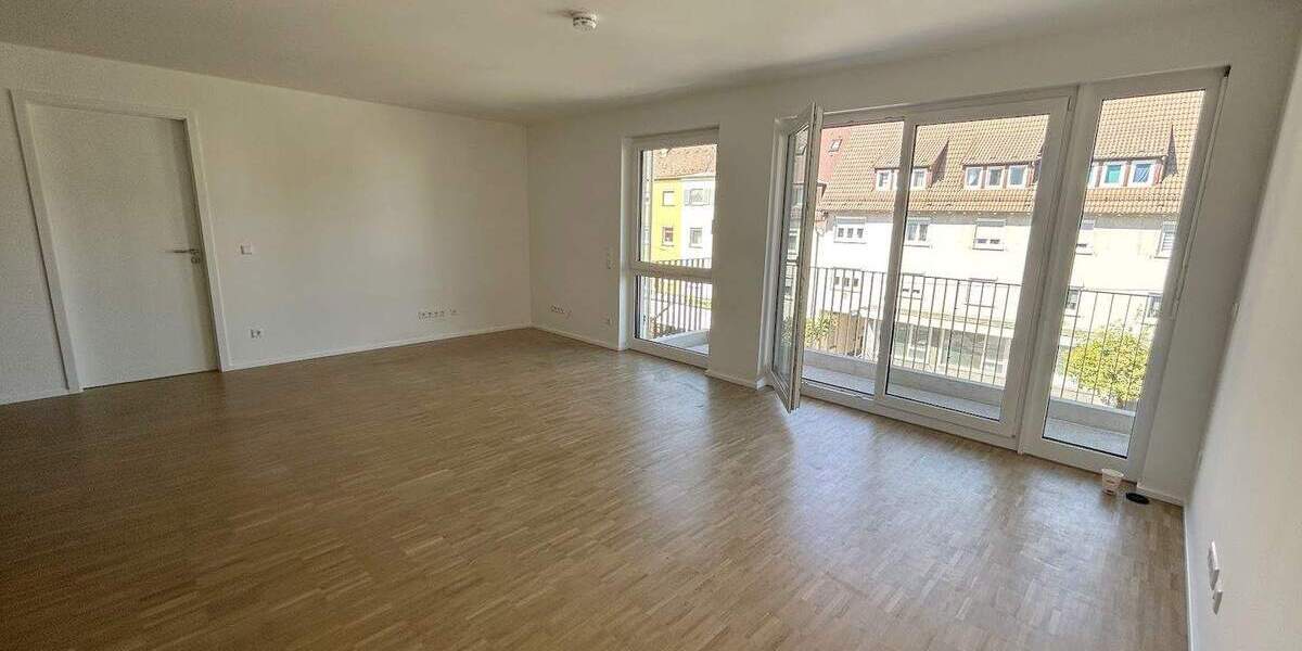 Etagenwohnung Stuttgart Untertürkheim - 3 Zimmer, 90 m&sup2;, 1.490&euro; | Angebot:25665160