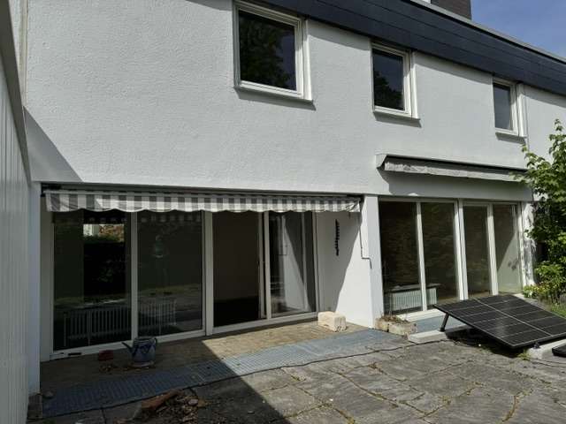 Etagenwohnung Ditzingen - 5 Zimmer, 106 m&sup2;, 399.000&euro; | Angebot:27093669
