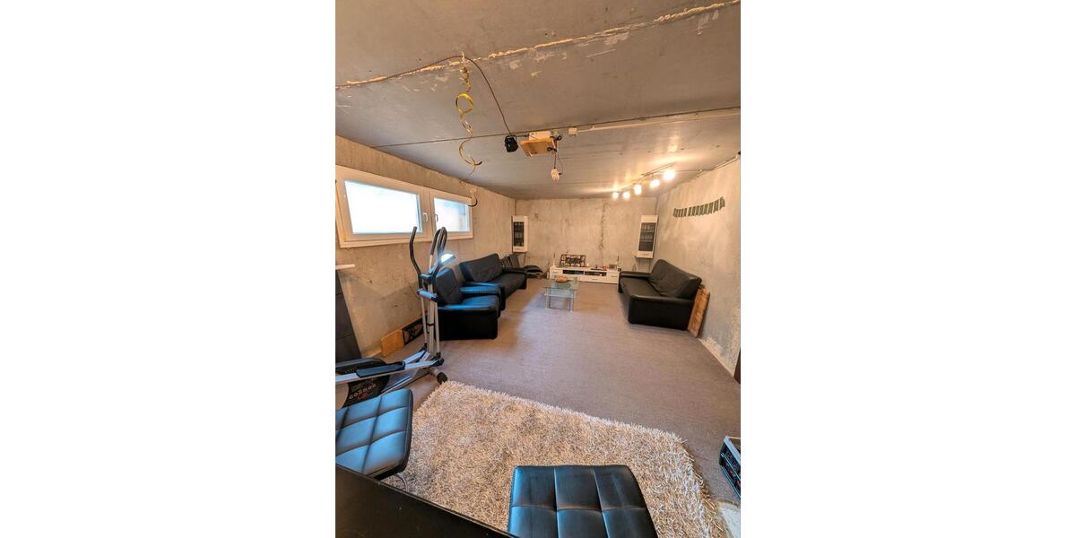 Einfamilienhaus Tiefenbronn - 6 Zimmer, 165 m&sup2;, 619.000&euro; | Angebot:25432956