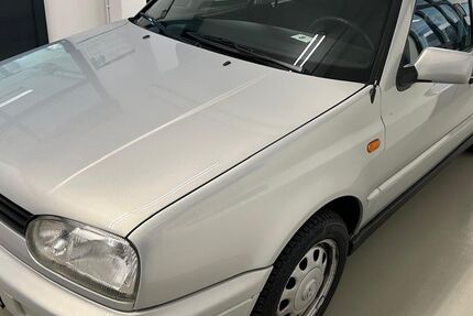 VW Golf 90.426 km 6.990 &euro; LEONBERG 71229
