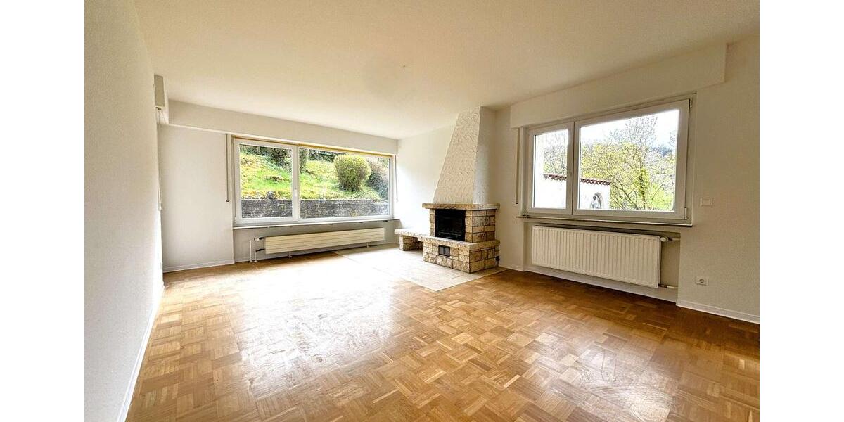 Etagenwohnung Weinstadt - 3.5 Zimmer, 112 m&sup2;, 1.450&euro; | Angebot:26182206
