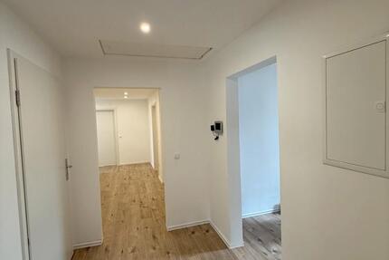 Wohnung Kirchheim am Neckar - 4 Zimmer, 102 m&sup2;, 1.100&euro; | Angebot:27550072
