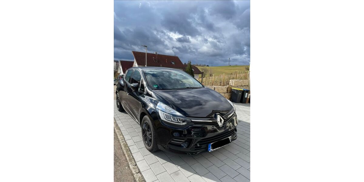Renault Clio 155.000 km 7.300 &euro; Auenwald 71549