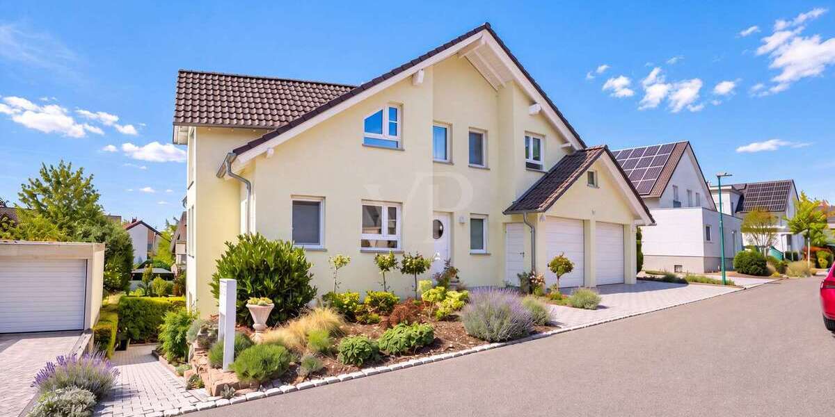 Einfamilienhaus Brackenheim - 9 Zimmer, 252 m&sup2;, 935.000&euro; | Angebot:27512436