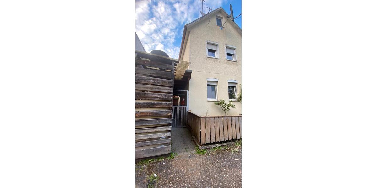 Doppelhaushälfte Lauffen am Neckar - 4 Zimmer, 80 m&sup2;, 210.000&euro; | Angebot:26253898