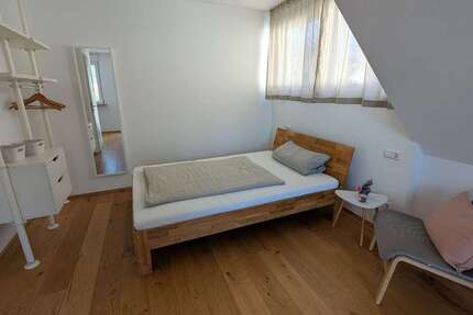 Wohnung Stuttgart - Obertürkheim Obertürkheim - 1 Zimmer, 30 m&sup2;, 880&euro; | Angebot:25765642