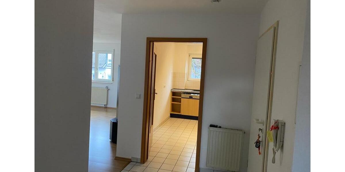 Hochparterre Brackenheim - 3.5 Zimmer, 75 m&sup2;, 900&euro; | Angebot:26374892
