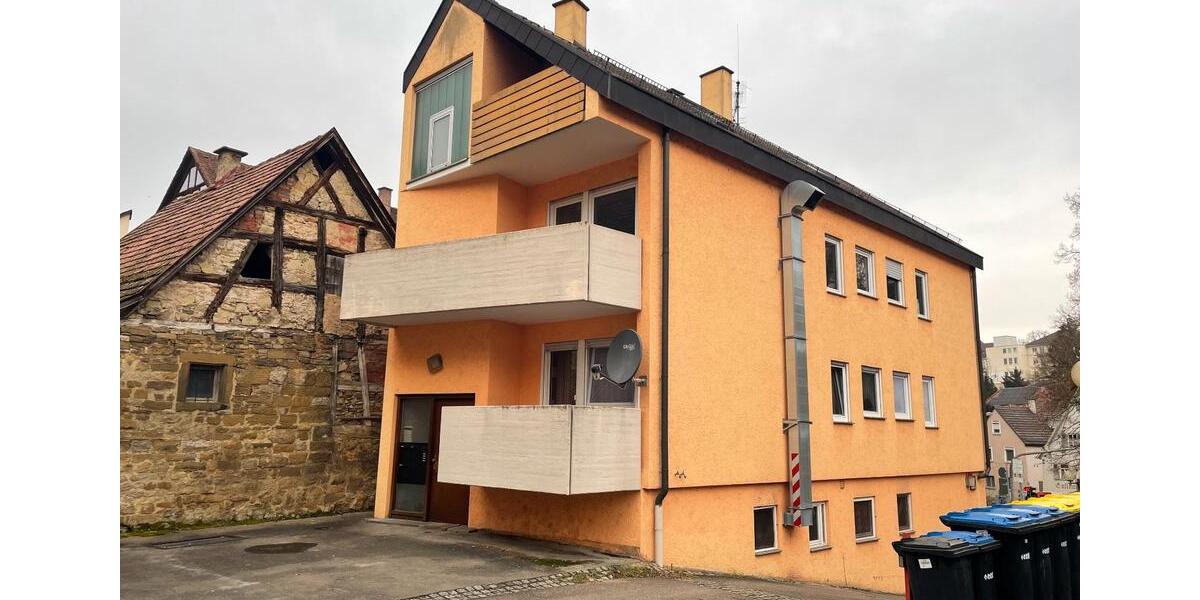 Dachgeschoßwohnung Marbach am Neckar - 2.5 Zimmer, 69 m&sup2;, 700&euro; | Angebot:26423409