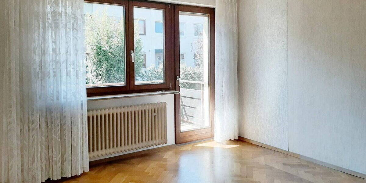 Reihenmittelhaus Ditzingen - 7 Zimmer, 162 m&sup2;, 540.000&euro; | Angebot:26477778