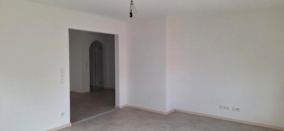 Erdgeschoßwohnung Waiblingen - 3.5 Zimmer, 84 m&sup2;, 1.200&euro; | Angebot:27570395