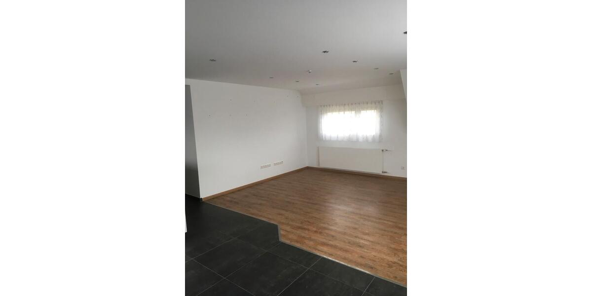 Etagenwohnung Rutesheim - 3.5 Zimmer, 96 m&sup2;, 1.300&euro; | Angebot:26611945