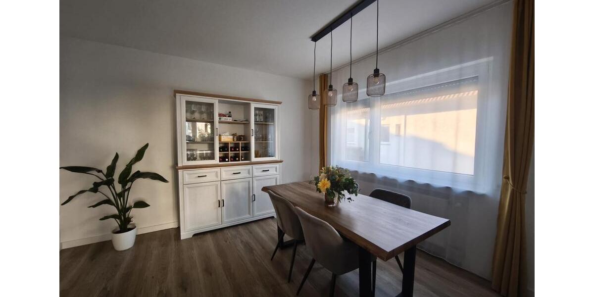 Erdgeschoßwohnung Renningen - 4 Zimmer, 98 m&sup2;, 485.000&euro; | Angebot:27092118