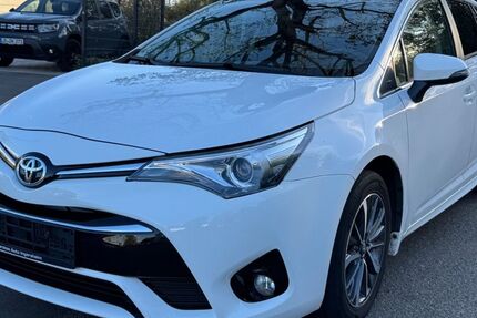 Toyota Avensis 98.000 km 15.950 &euro; Ingersheim/Ludwigsburg 74379
