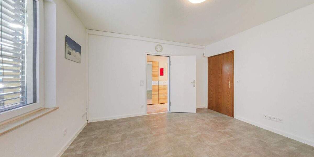 Etagenwohnung Remseck Neckarrems - 7 Zimmer, 226 m&sup2;, 799.000&euro; | Angebot:25706140