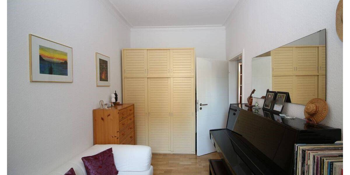 Etagenwohnung Stuttgart Süd - 3 Zimmer, 60 m&sup2;, 330.000&euro; | Angebot:25678496
