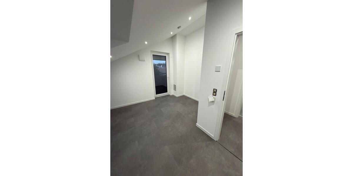 Dachgeschoßwohnung Beilstein - 4.5 Zimmer, 125 m&sup2;, 1.300&euro; | Angebot:25062017