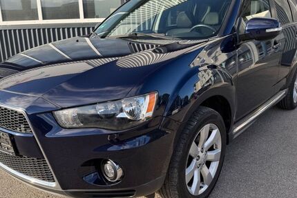 Mitsubishi Outlander 156.000 km 5.900 &euro; Asperg / Stuttgart 71679